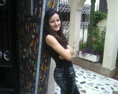 �LL� C SoFi D� RT� MoUzAr� Un� AMi� TRoP CoO0L